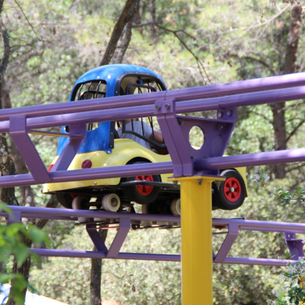 Monorail junior attraction enfant